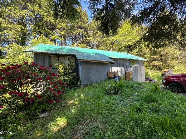 3934 Highway 101 N, Yachats, OR 97498