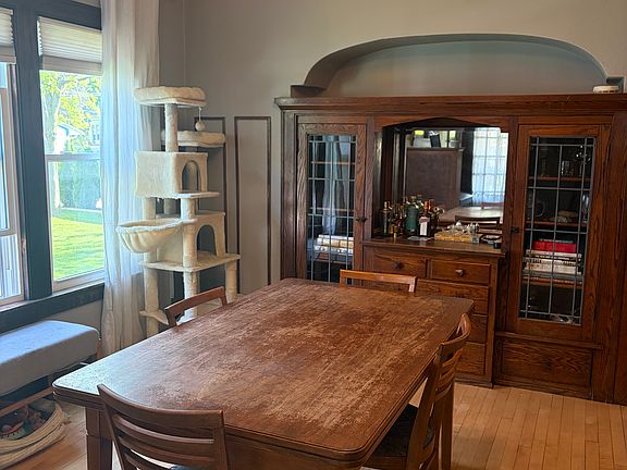 3rd image of 3411 S Kinnickinnic Ave #3411