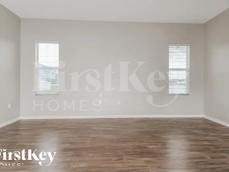 10611 Carloway Hills Dr — Photo 6