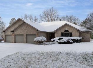 5237 N Thomas Rd, Freeland, MI 48623