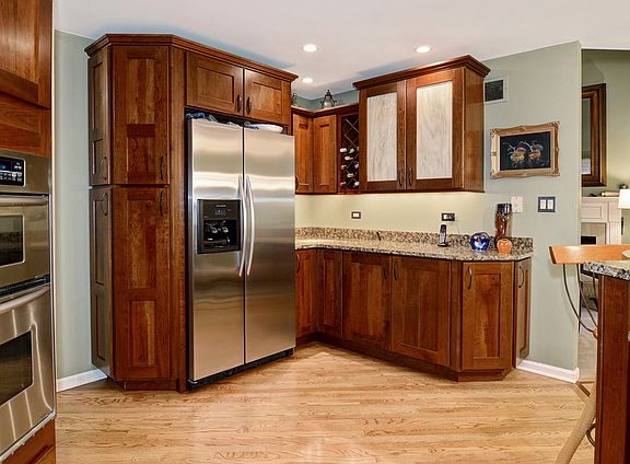 5th image of 8610 Thistlewood Ct