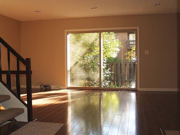 4th image of 4454 Gilmer Ln Unit 136