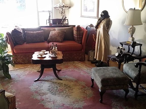 4th image of 3726 Olmsted Ave
