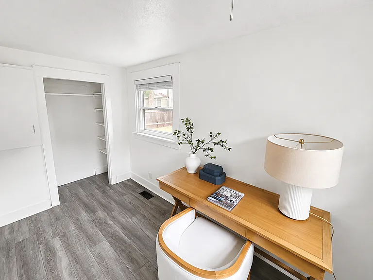 1818 W Washington St — Photo 11