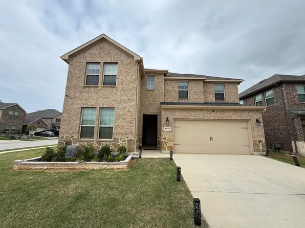 9805 Gray Barrel Dr, Aubrey, TX 76227