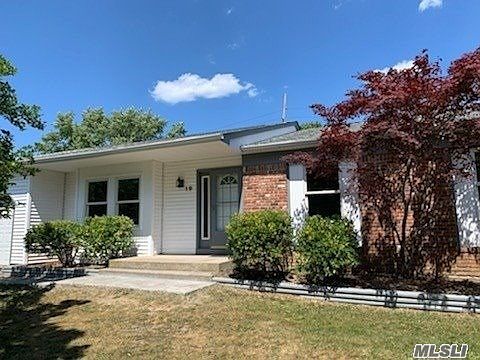 1st image of 19 Victoria Cir