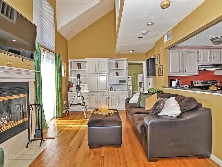 200 Falls Blvd #D309 — Photo 6