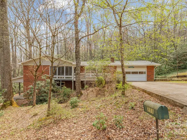 211 Chapel Rd, Black Mountain, NC 28711