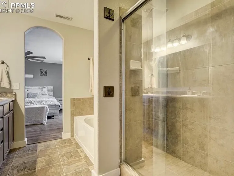 3812 Chia Dr — Photo 30