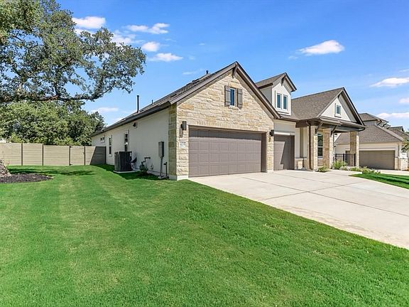 2nd image of 435 Wolf Ridge Rd