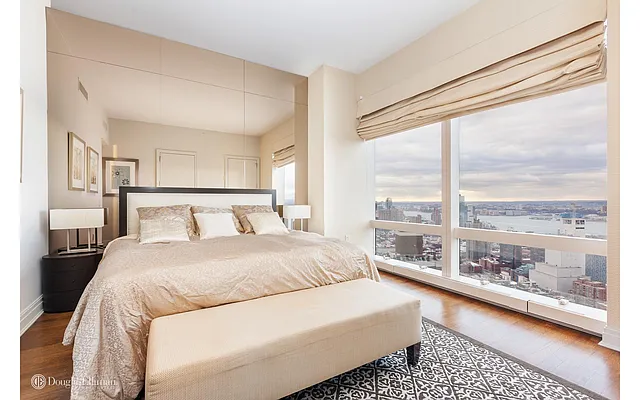 Sold by Douglas Elliman | media 20