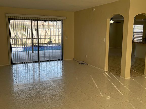 5th image of 1317 Greenlea Dr