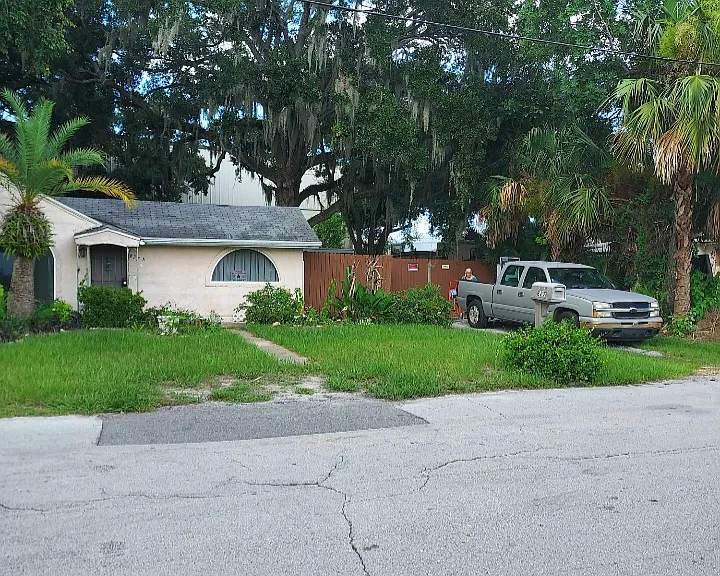 627 State Ave #B — Photo 3