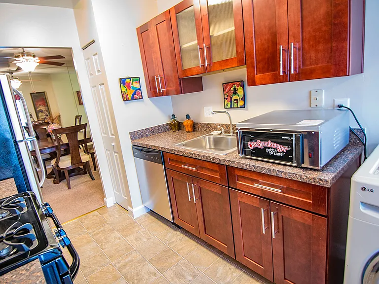Oakton Park Apartments — Photo 42