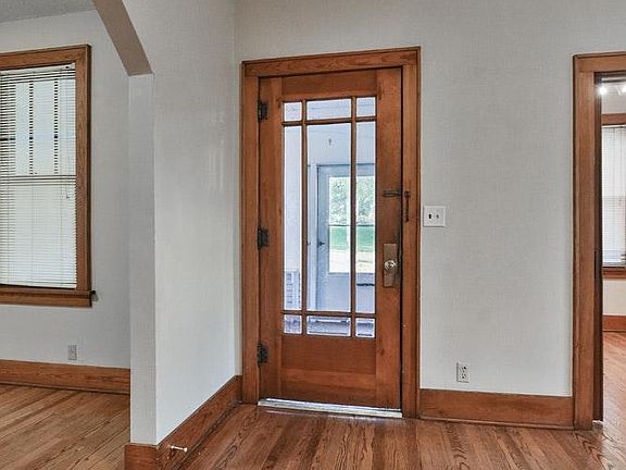 2nd image of 308 N McKenna Ave