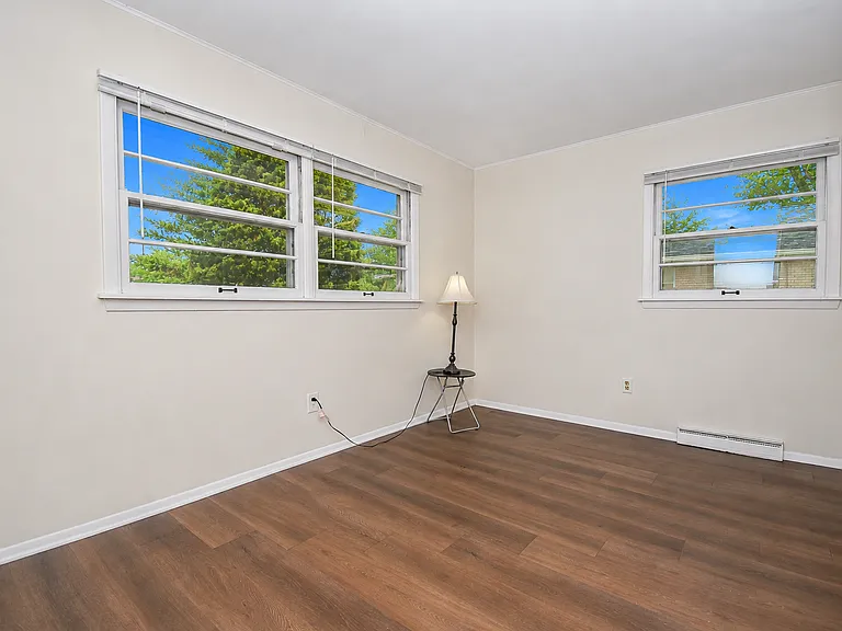 1802 Fairfield Rd — Photo 11