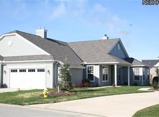 548 Hyannis Port Cir, Avon Lake, OH 44012
