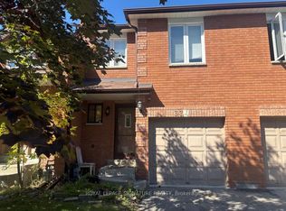 550 Steddick Ct #37, Mississauga, ON L5R 3S8