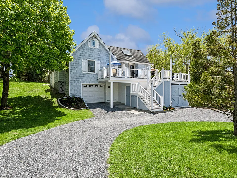 20 Franklin Dr