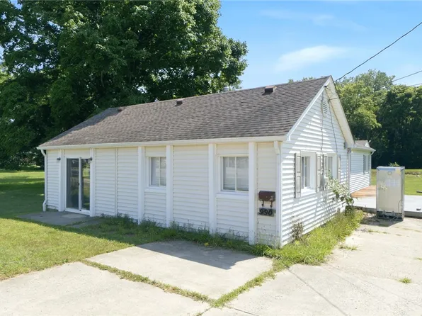 990 S Main St, Springboro, OH 45066
