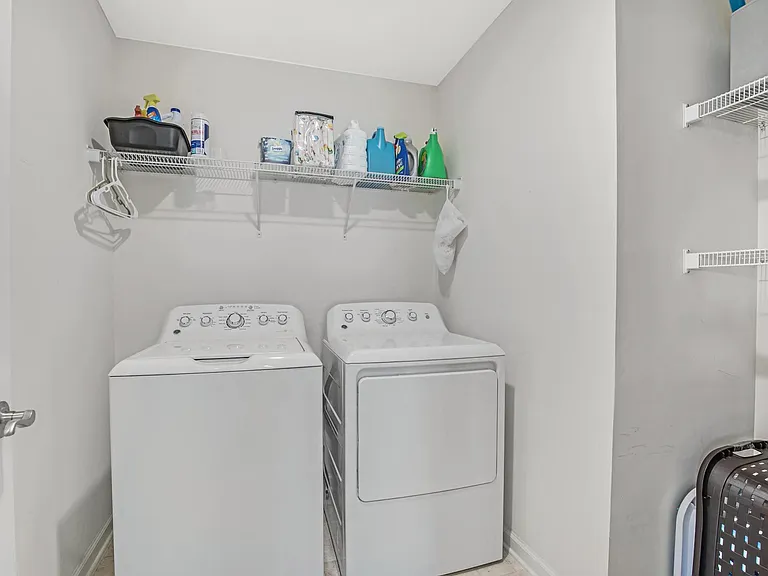 42526 Oxford Forest Cir — Photo 18