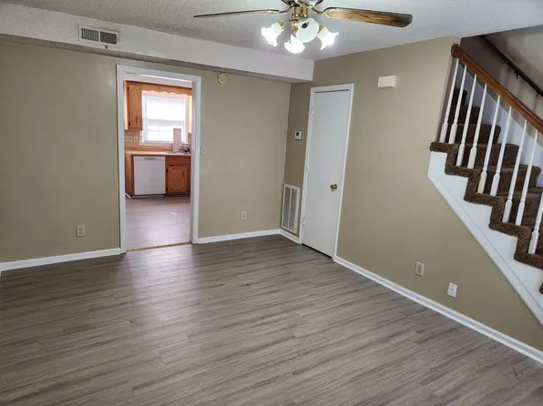 279 Northridge Dr APT 4, Clarksville, TN 37042