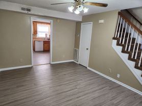 279 Northridge Dr, Clarksville, TN