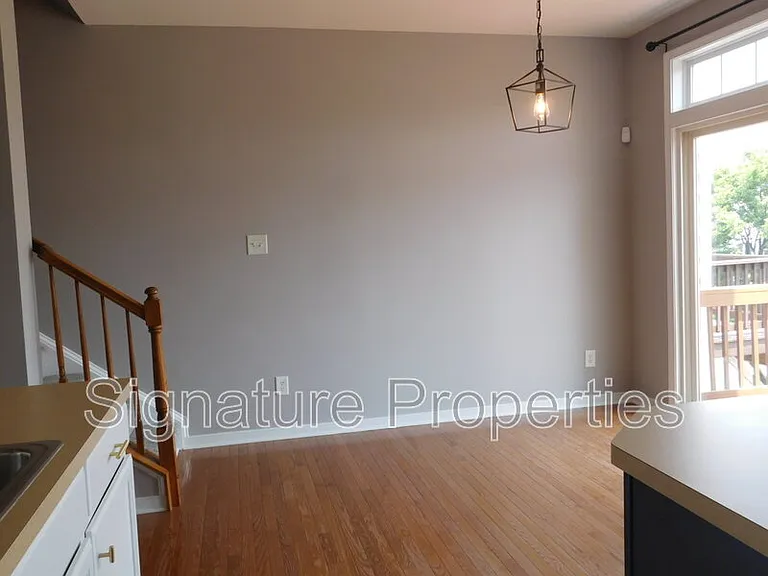 8197 Belton Cir — Photo 25