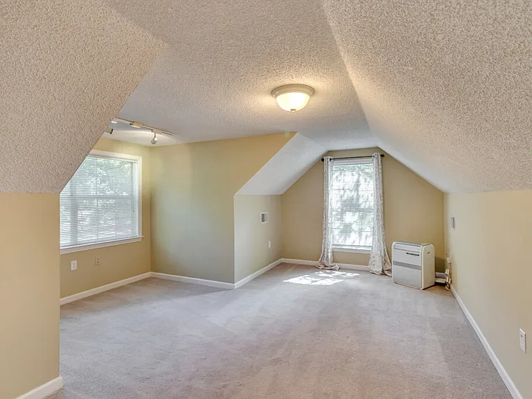 24 Dover Dr — Photo 19