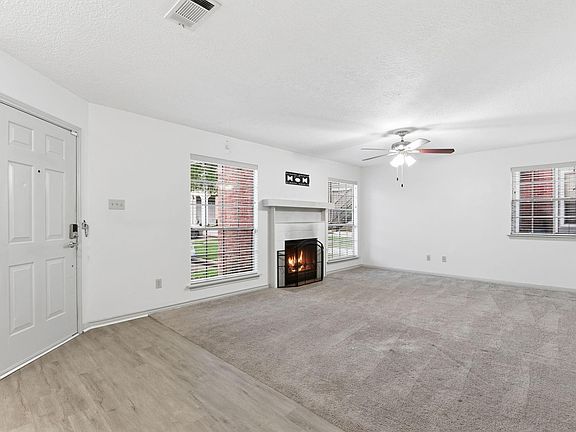 5th image of 2402 Sycamore Ave APT B1