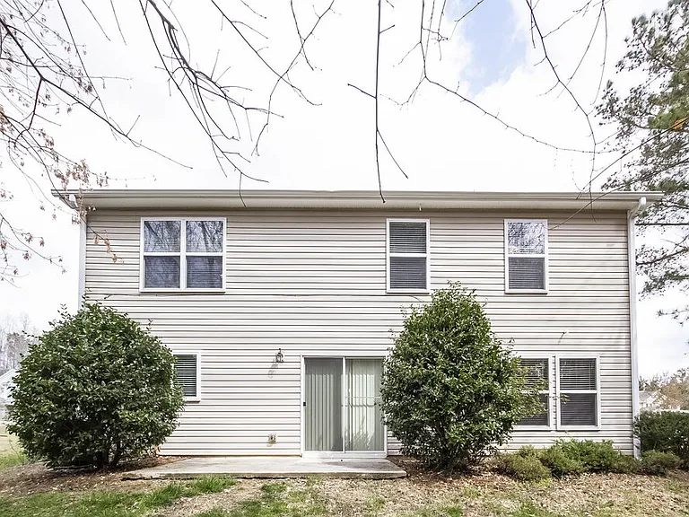 130 Sugar Berry Pl — Photo 15