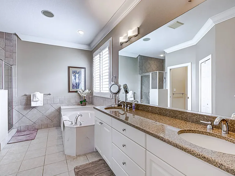 454 Island Cir — Photo 24