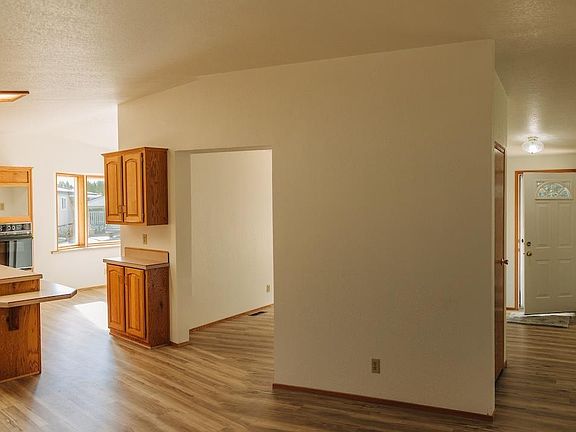 4th image of 2410 Lancaster Dr SE Unit 331
