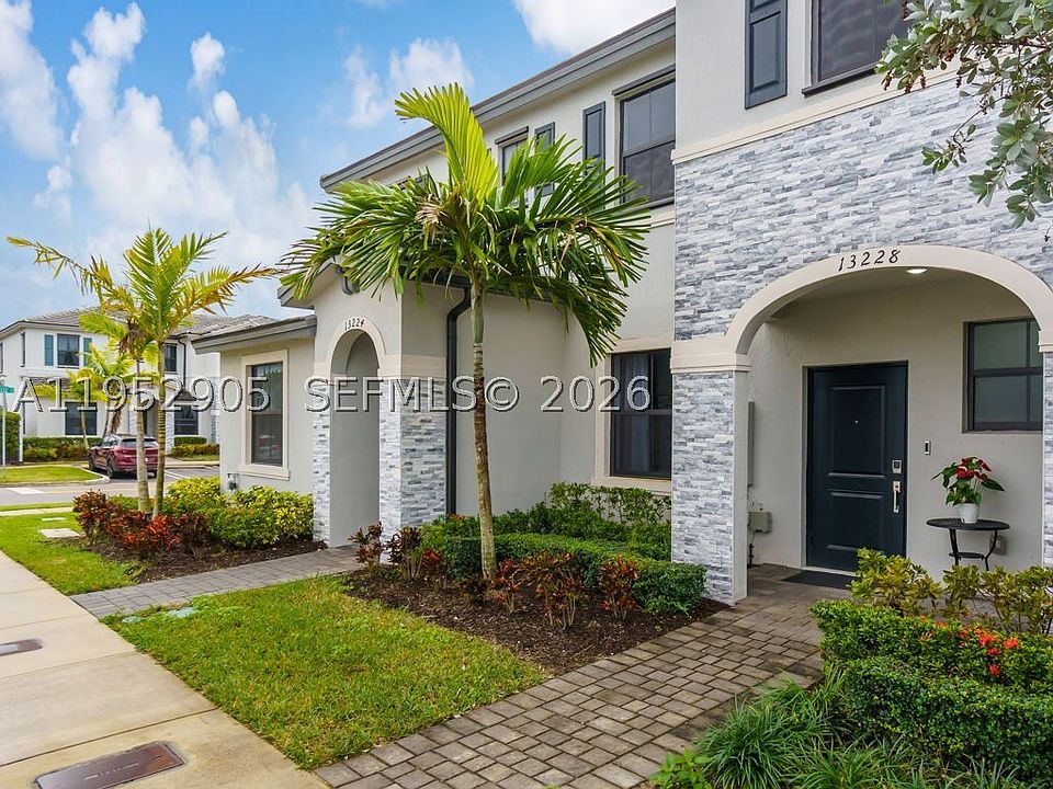 1st image of 13228 SW 286th St