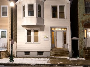 516 2nd St UNIT 1, Troy, NY 12180