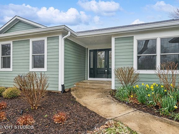 2nd image of 15928 W Woodbine Cir