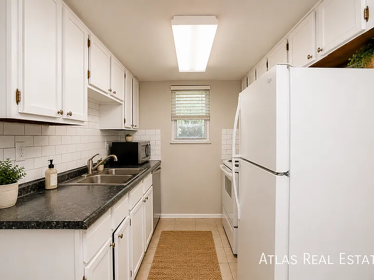 944 N 19th St #944 N 19TH — Photo 7