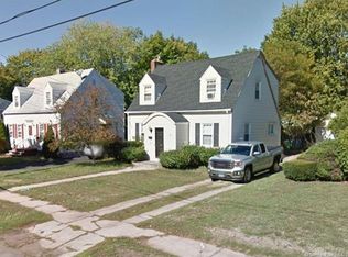 33 Laconia St, Hamden, CT 06514