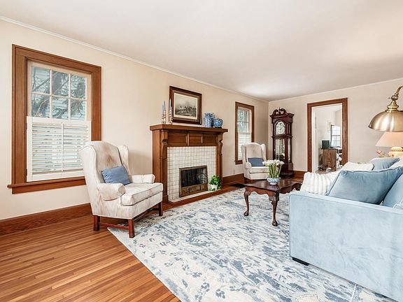 5th image of 2151 Fairfax Rd