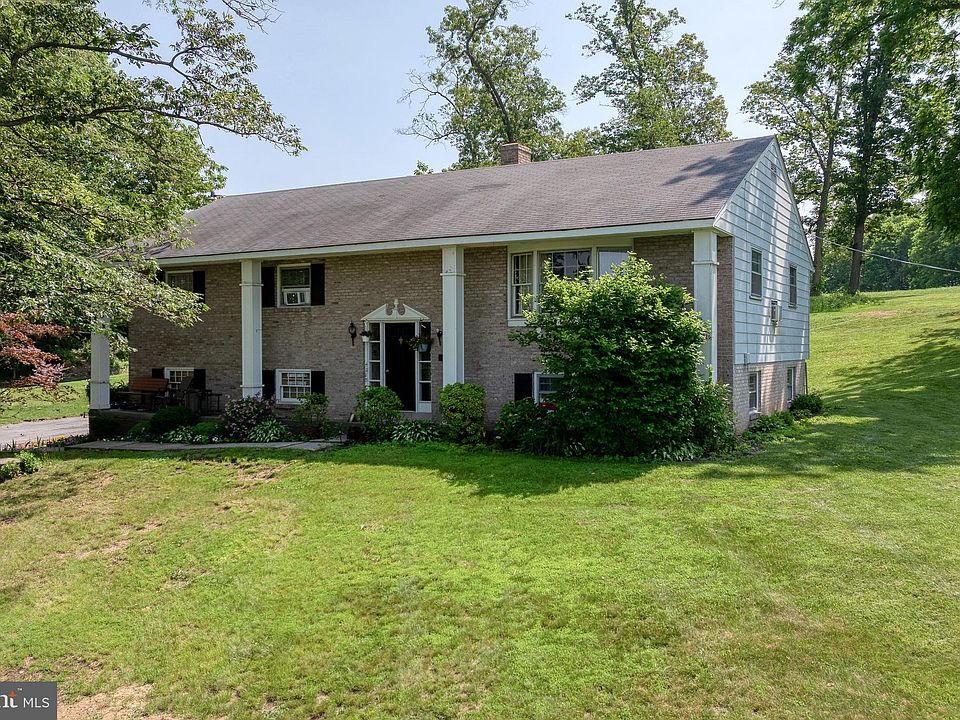 2nd image of 4582 Klinesville Rd