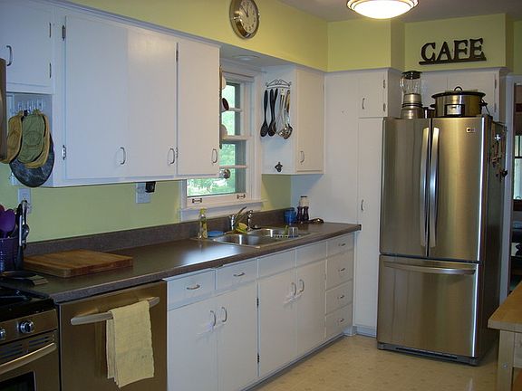 5th image of 221 S Warwick Ave