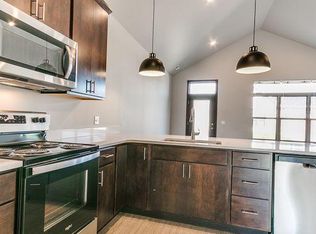 560 W Crystal Loop #405, Ames, IA 50010