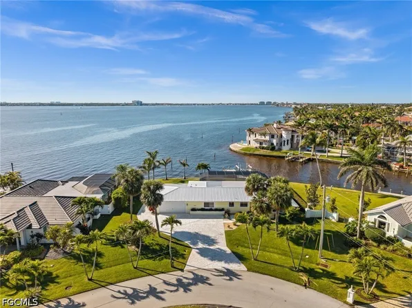 1600 Edith Esplanade Cpe, Cape Coral, FL 33904