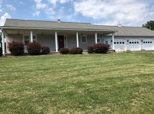 Hillside Dr, Washington, IN 47501