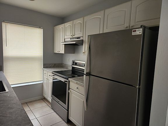 2nd image of 4713-4715 1st St SW #2f86c0754