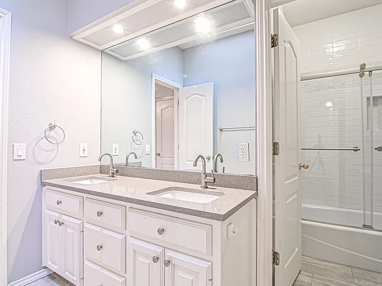 4601 Cherrywood Dr — Photo 16