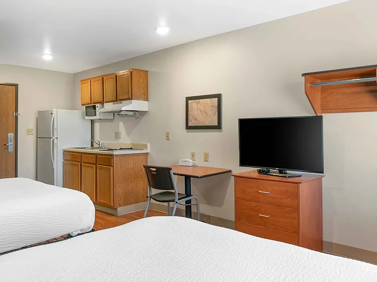 Studio Suite - 2 Full Beds