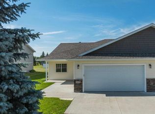1877 Longview Dr, Detroit Lakes, MN 56501