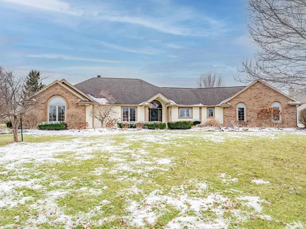 11011 Shiregreen Ln, Fort Wayne, IN 46814