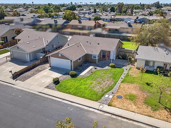 5th image of 1051 E Terrace Dr